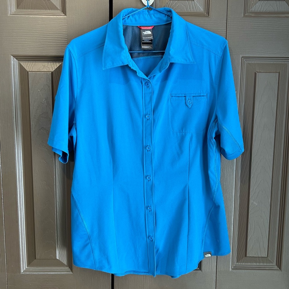 The North Face Women’s Vibrant Blue Button Down Shirt